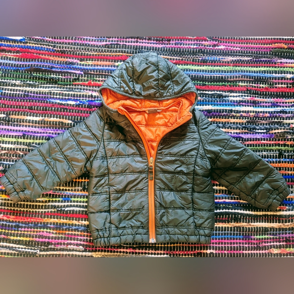 Eddie Bauer light puffer 3T (no longer available, sold offline)
